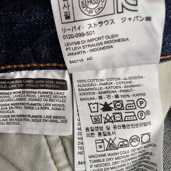 NWT Levi’s 501 Button Fly Denim Shorts Dark Wash High Rise Distressed Size 30 - Picture 11 of 12